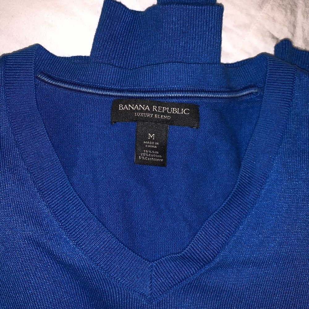 Banana Republic blue sweater
